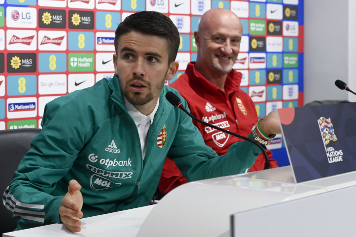 Nagy Ádám és Marco Rossi az angol-magyar mérkőzés előtti sajtótájékoztatón – Fotó: Koszticsák Szilárd / MTI