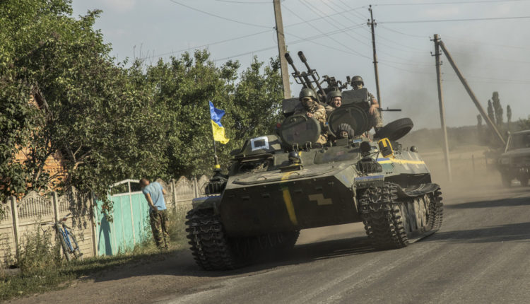 Elesett Luhanszk, amerikai csodafegyverhez nyúltak az ukránok – Legfontosabb háborús híreink kedden – Portfolio