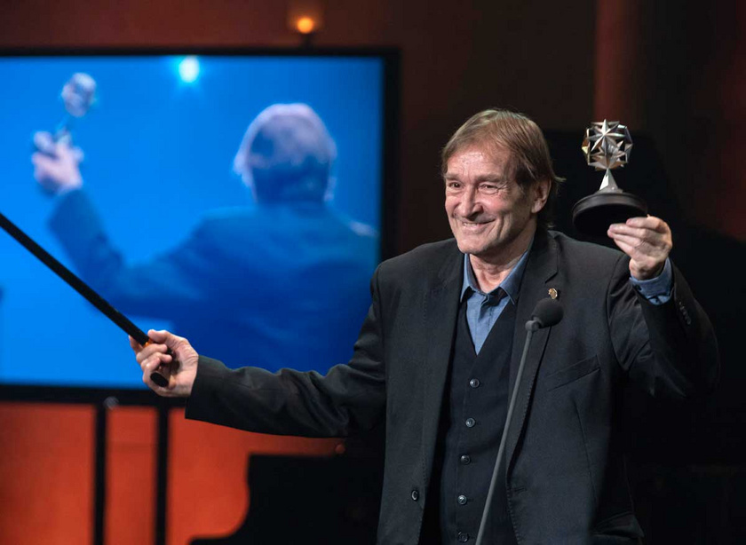 2020 februárjában a Magyar Filmakadémia életműdíjával tüntették ki a Pesti Vigadóban.