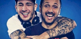 Videón, ahogy Curtis könyörtelenül s*ggbe rúgja Majkát, majd ad rá egy gyógypuszit