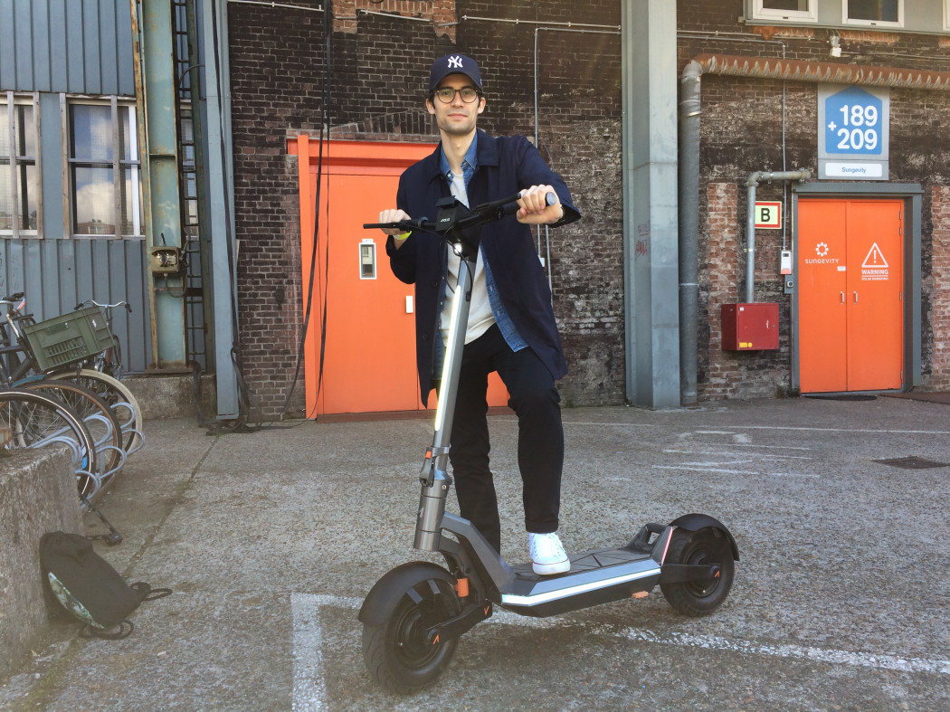 Az Apollo Hyper Scooter – Fotó: Molnár Réka / Telex