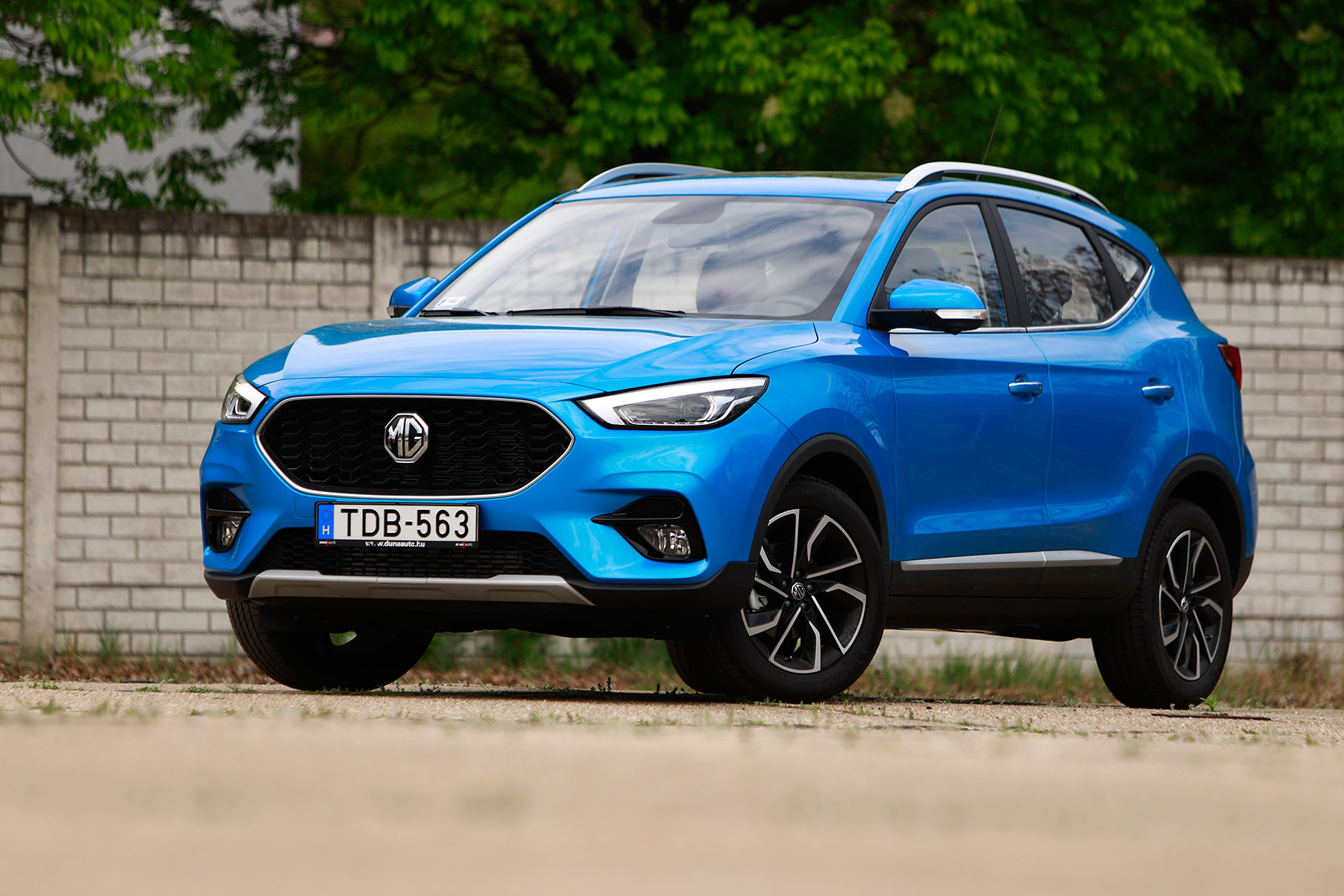 Jobb vétel egy Suzukinál az MG ZS? 5