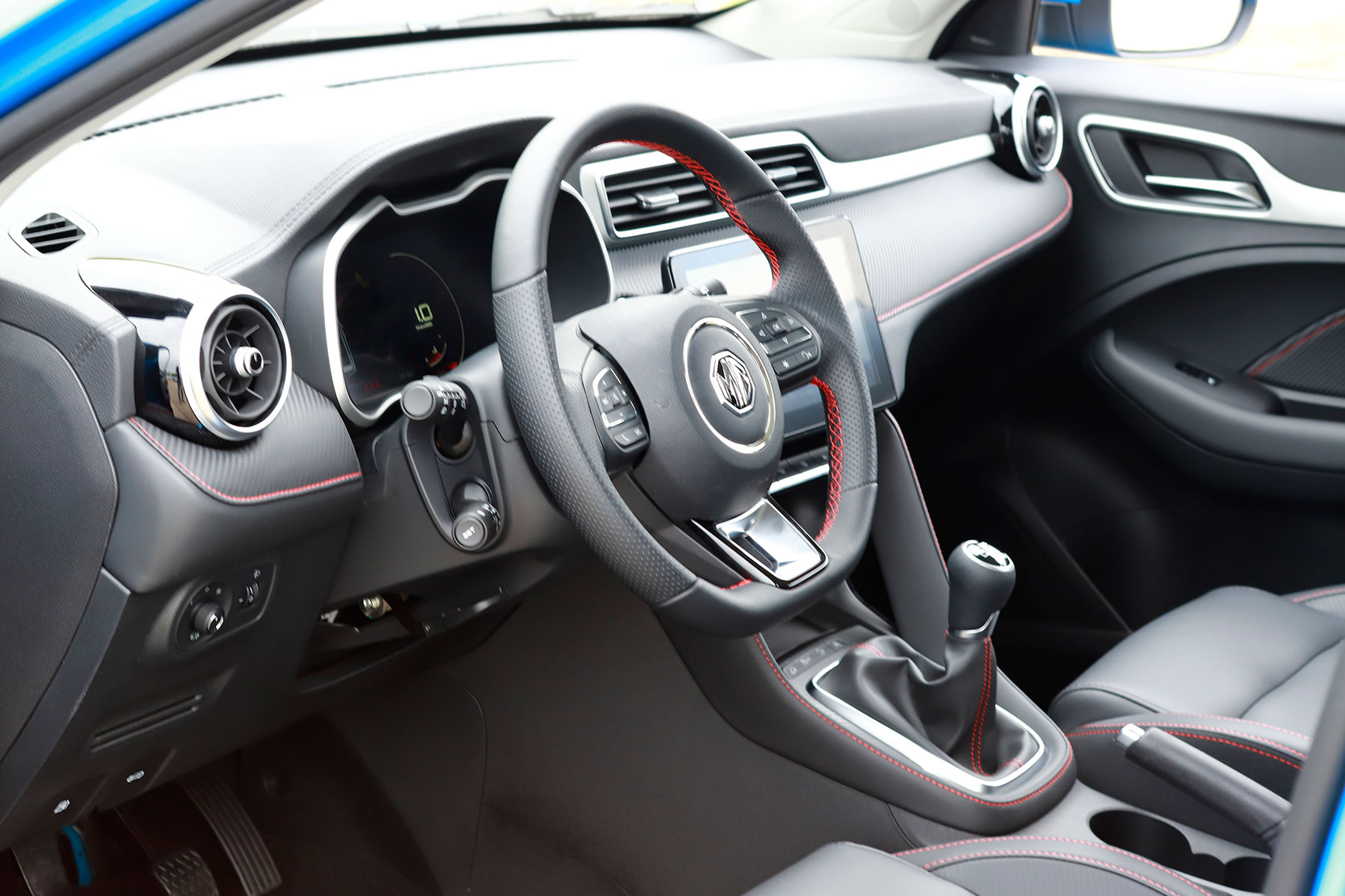 Jobb vétel egy Suzukinál az MG ZS? 31